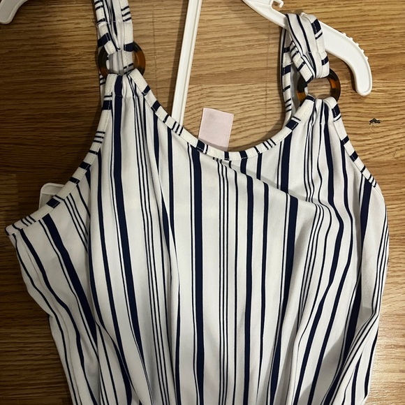 Jumpsuits - Picture 2 of 6